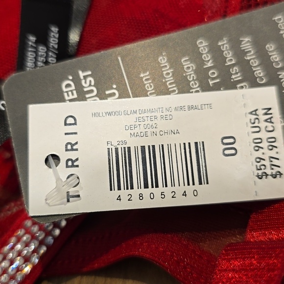Torrid - Diamante Lace Wireless Bralette in Jester Red​​​​ - Picture 7 of 14